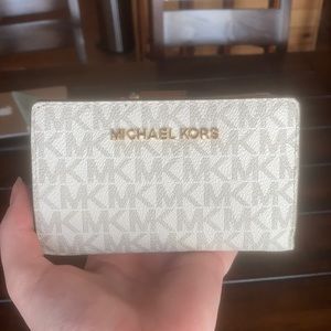 Michael Kors wallet